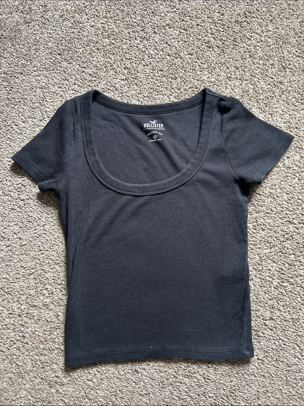 Hollister | Black Scoop Neck Cropped Short Sleeve Tee